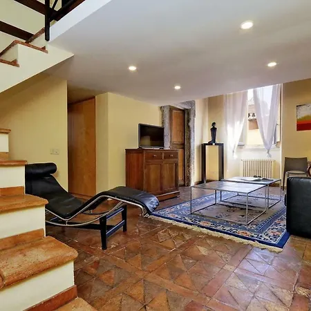 Daire Campo Dei Fiori *